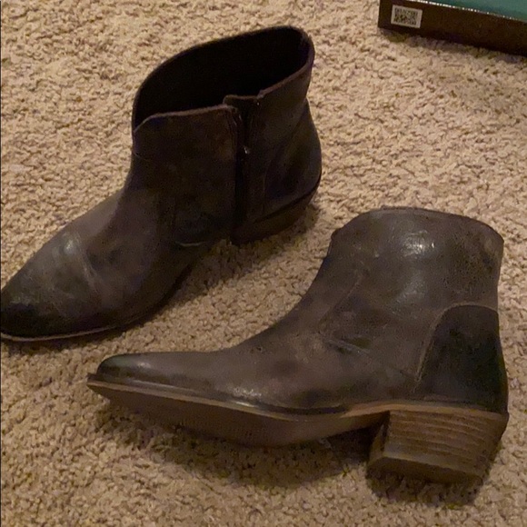 SOLD - Picture 4 of 5